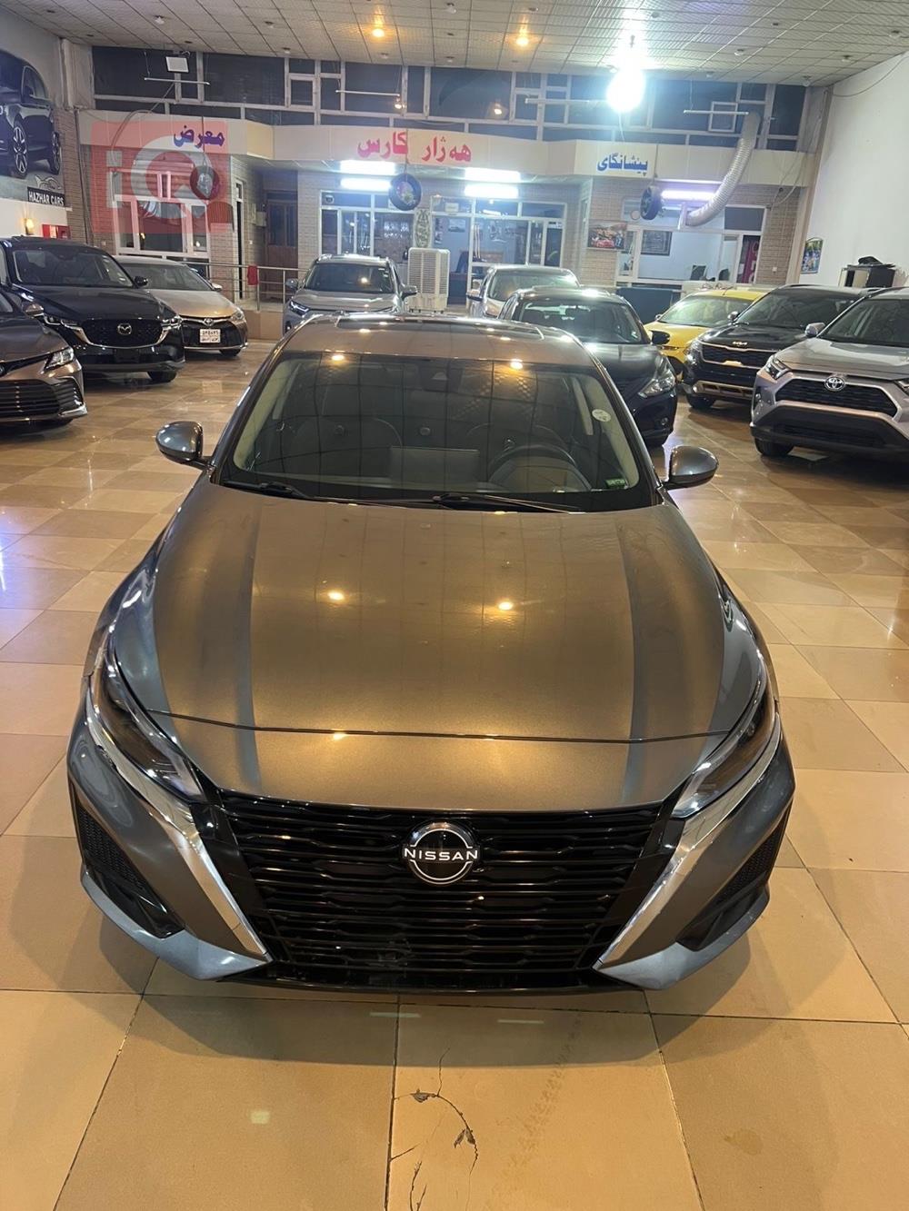 نیسان ئەلتیما